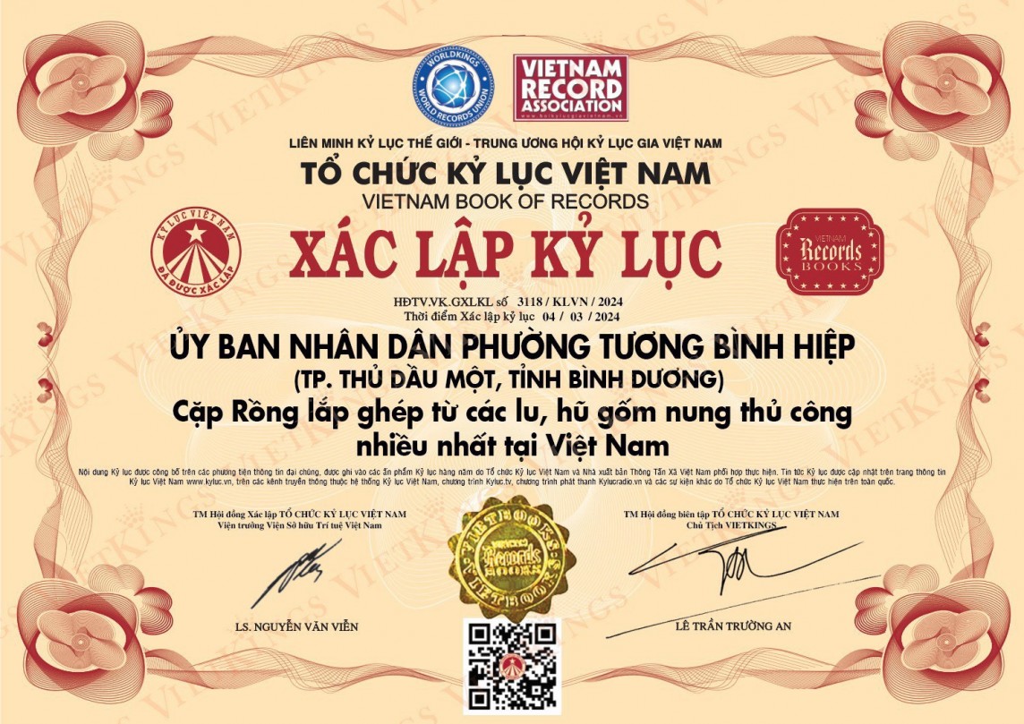 Bình Dương: Cặp rồng làm bằng lu gốm được xác lập kỷ lục Việt Nam