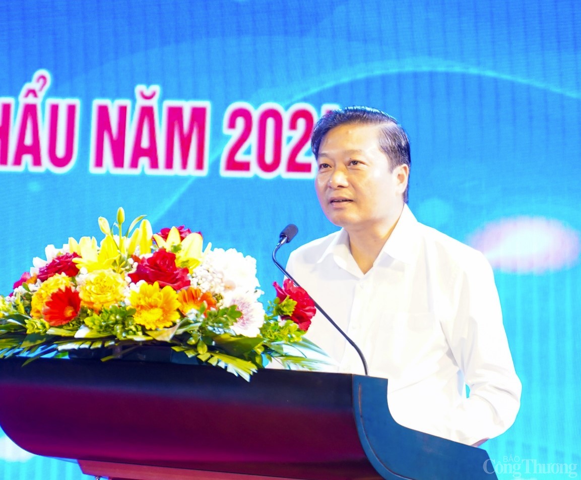 Nghệ An: Đối thoại với doanh nghiệp, tìm đầu ra cho xuất khẩu năm 2024