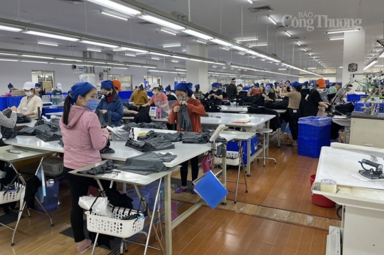 Nghệ An: Phấn đấu đến 2025 xuất khẩu dệt may, da giày đạt 755 triệu USD