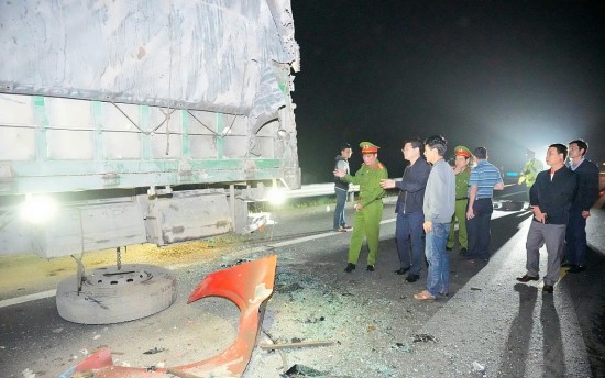 Thừa Thiên Huế: Tai nạn nghiêm trọng trên cao tốc, nhiều người thương vong