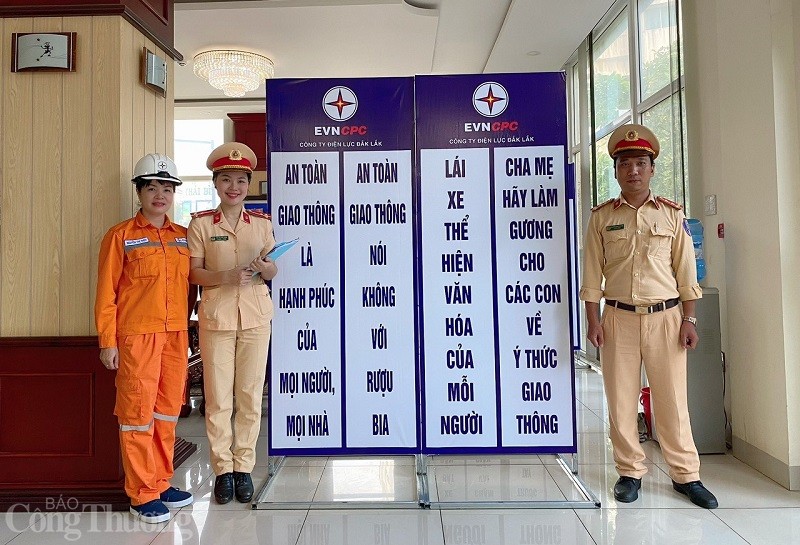 PC Đắk Lắk: Tăng cường đảm bảo an toàn giao thông cho cán bộ, công nhân viên