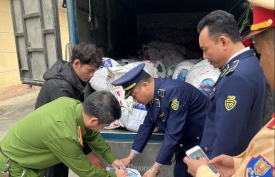 Tuyên Quang: Thu giữ gần 1,4 tấn mỡ lợn không rõ nguồn gốc