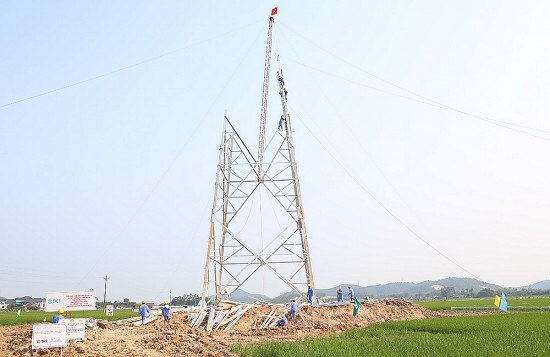 Đường dây 500kV mạch 3 Quảng Trạch - Phố Nối gặp khó khăn, vướng mắc gì?