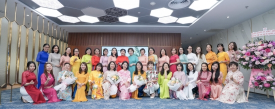 Ban Nữ công Công đoàn PV GAS gửi tặng gần 500 bộ áo dài nhân tháng 3 yêu thương