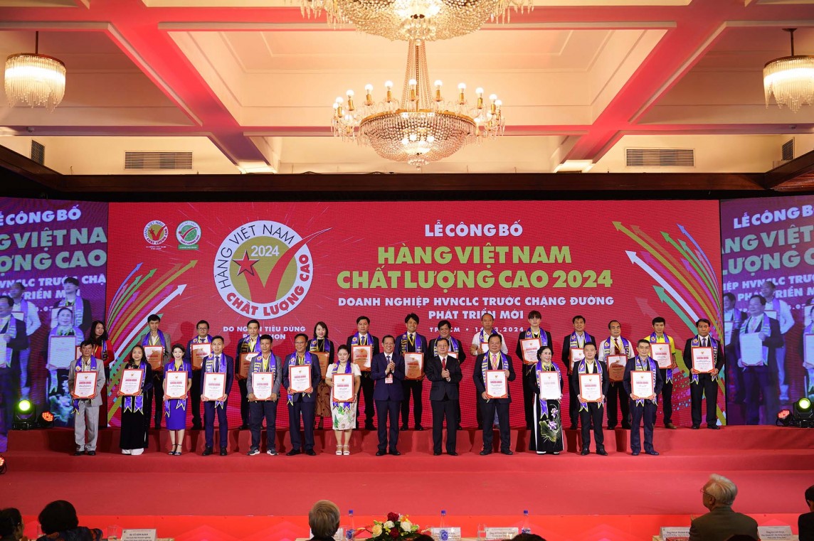Vedan Việt Nam được trao tặng chứng nhận "Hàng Việt Nam chất lượng cao"