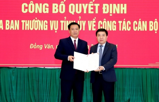 Hà Giang công bố các Quyết định về công tác cán bộ