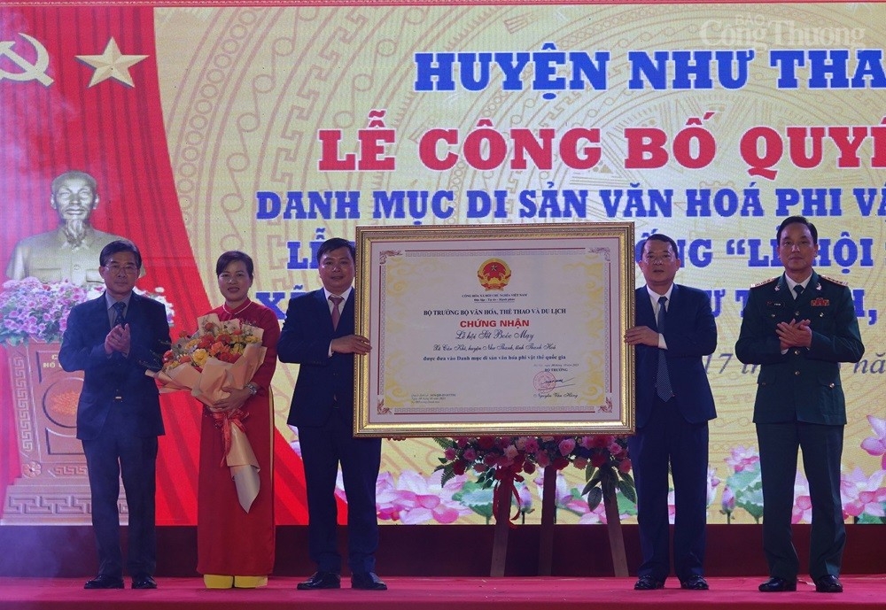 Thanh Hóa: Đón nhận Di sản văn hóa phi vật thể quốc gia Lễ hội Sết Boóc Mạy
