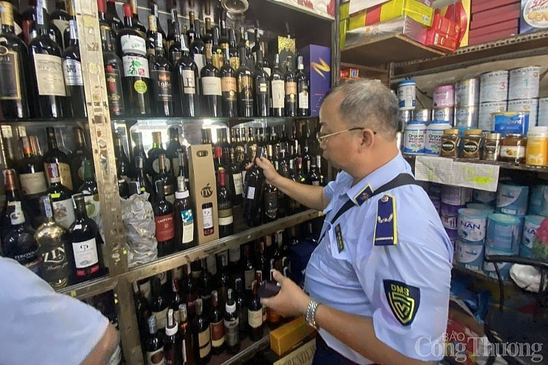 TP. Hồ Chí Minh: Rà soát toàn bộ cơ sở sản xuất rượu, thuốc lá trên địa bàn