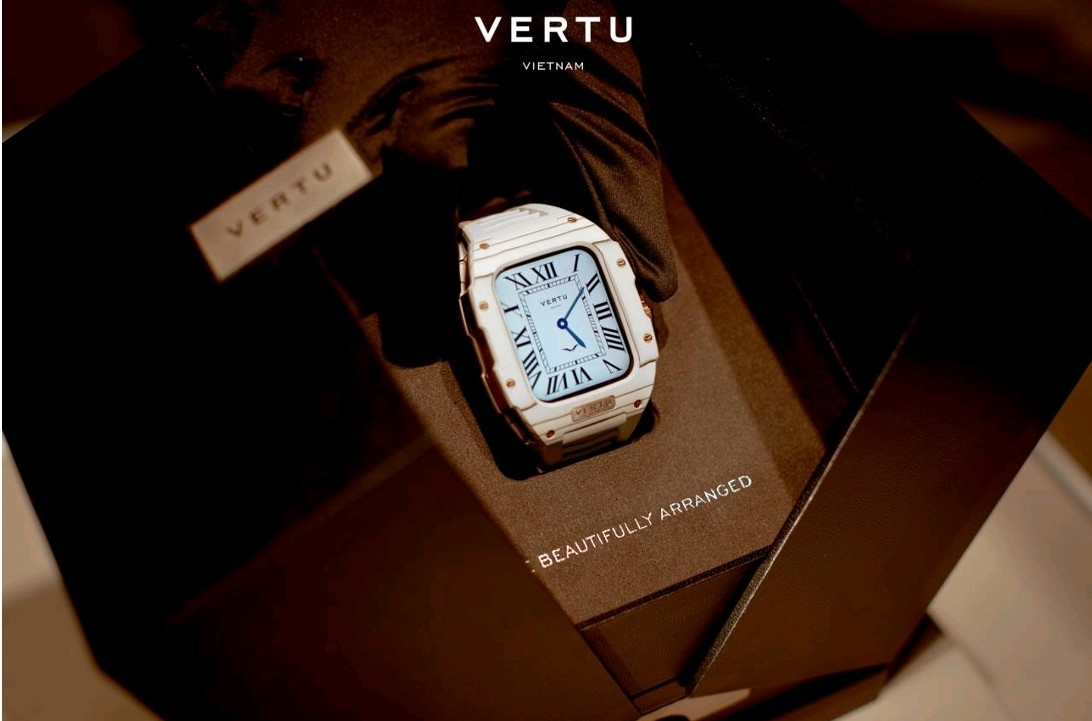 Vertu Watch cao cấp chính hãng lần đầu tiên có mặt tại Việt Nam