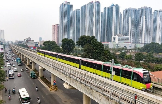 Cận cảnh đoàn tàu metro Nhổn - Ga Hà Nội chạy thử nghiệm