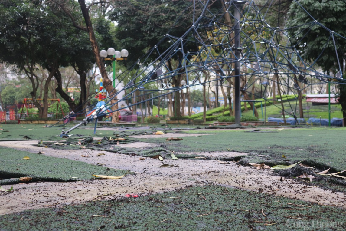Hà Nội: Nhếch nhác, xuống cấp nghiêm trọng tại 2 công viên lớn nhất quận Cầu Giấy