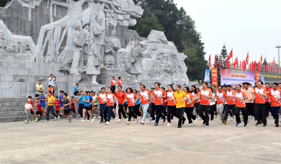 Tuyên Quang phát động “Ngày chạy Olympic vì sức khỏe toàn dân”