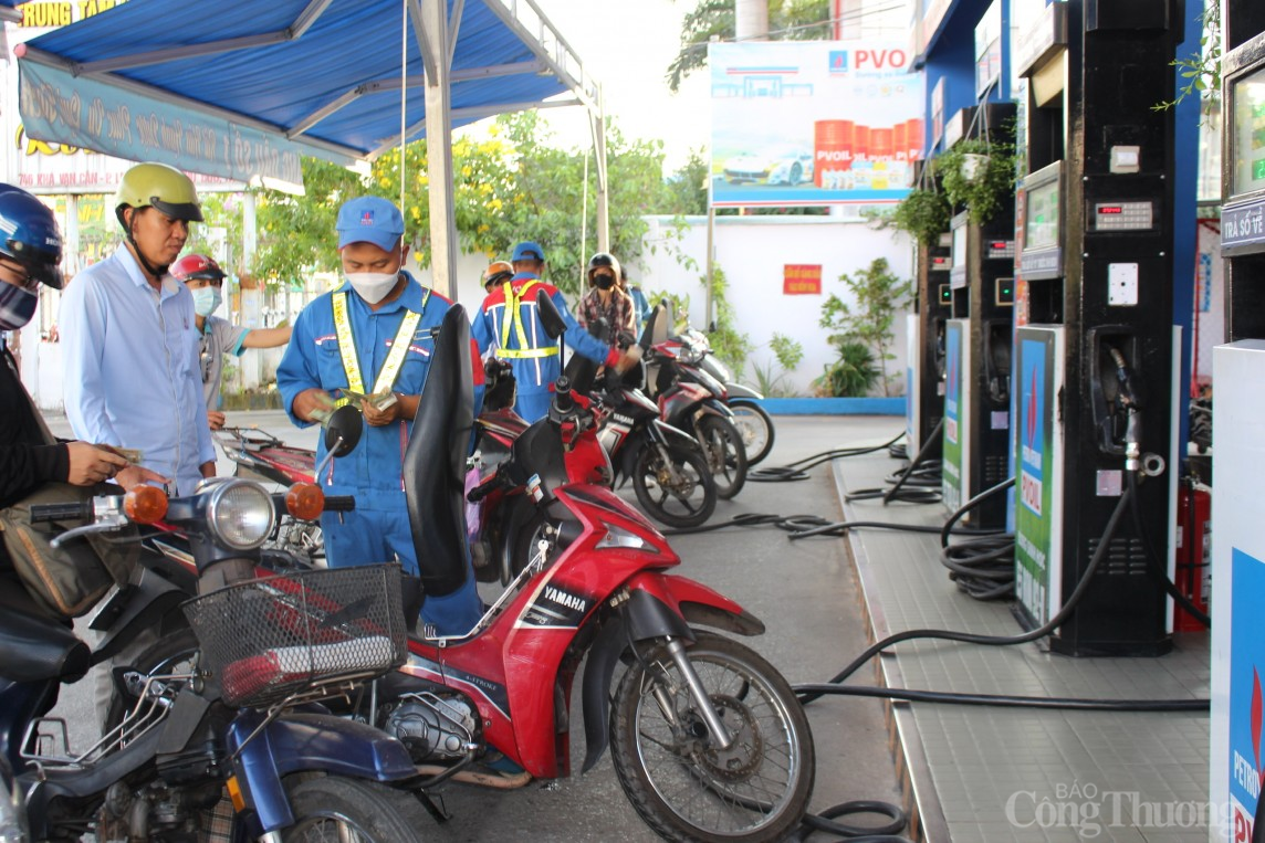 TP. Hồ Chí Minh: Khẩn trương yêu cầu cửa hàng xăng dầu lập hóa đơn điện tử bán lẻ
