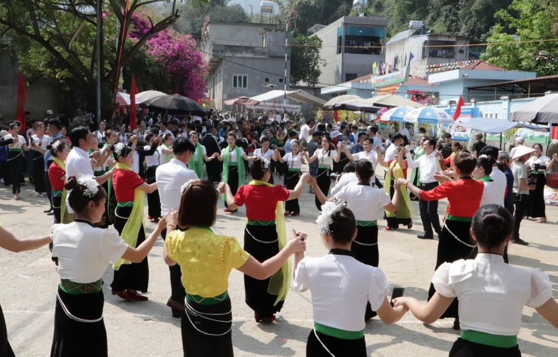 Lai Châu: Đặc sắc Lễ hội Nàng Han tại  huyện Phong Thổ