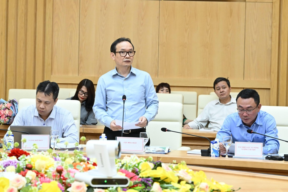 Bộ trưởng Nguyễn Hồng Diên tiếp và làm việc với Đoàn công tác tỉnh Bến Tre