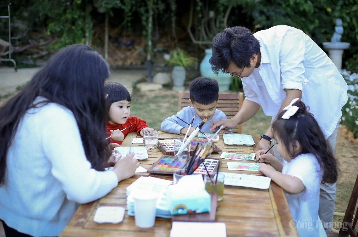 Lâm Đồng: Nhóm tác giả trẻ ra mắt dự án sách “Xứ sở lạ lùng”