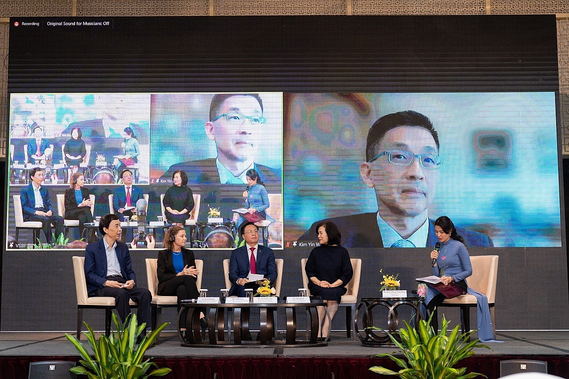 Diễn đàn Quản trị cấp cao Việt Nam - Singapore 2024: Tiên phong giải pháp chuyển đổi xanh cho doanh nghiệp