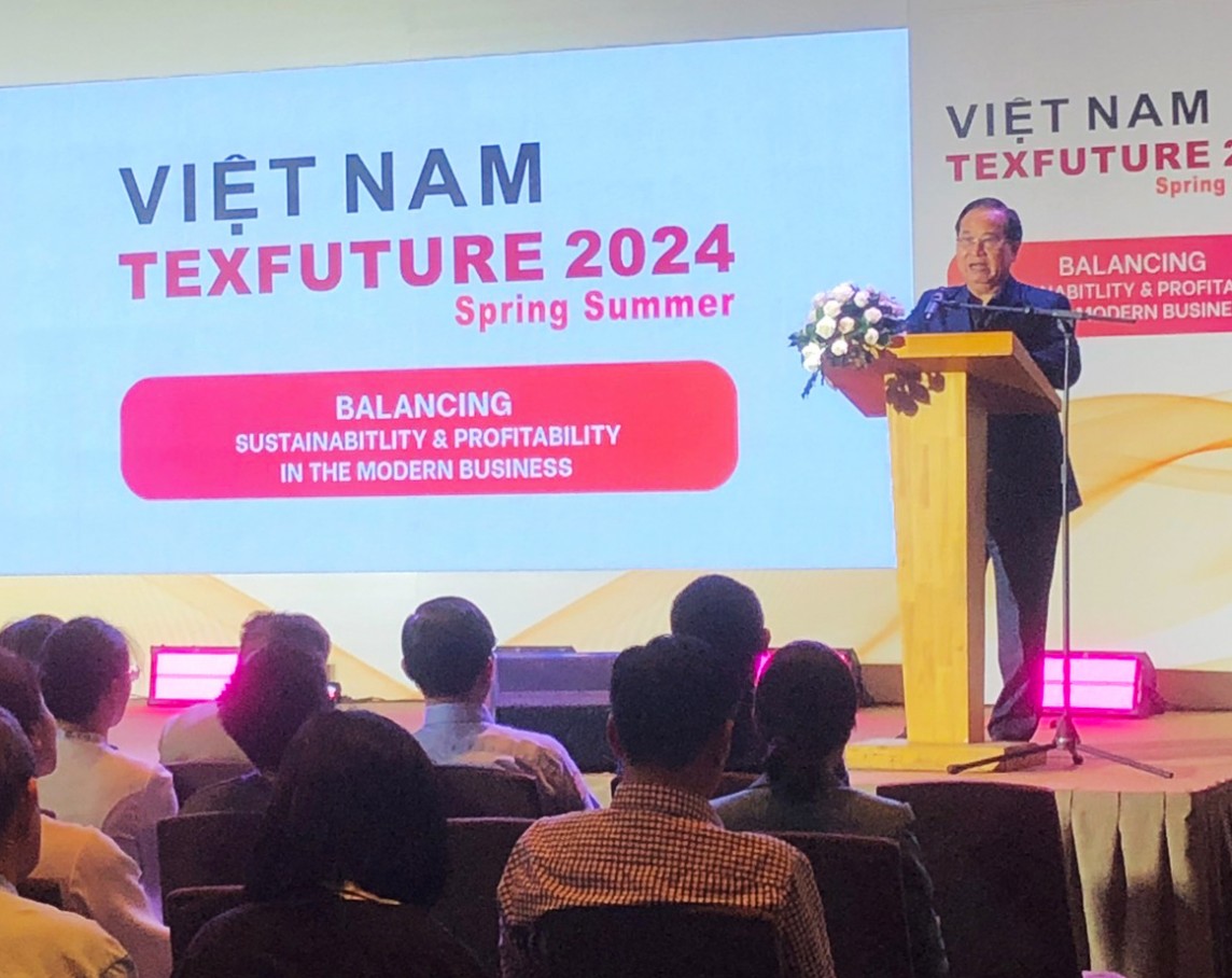 Ông Vũ Đức Giang - Chủ tịch Hiệp hội Dệt may Việt Nam phát biểu tại buổi khai mạc dệt may Texfuture. (Ảnh: Ngân Nga)