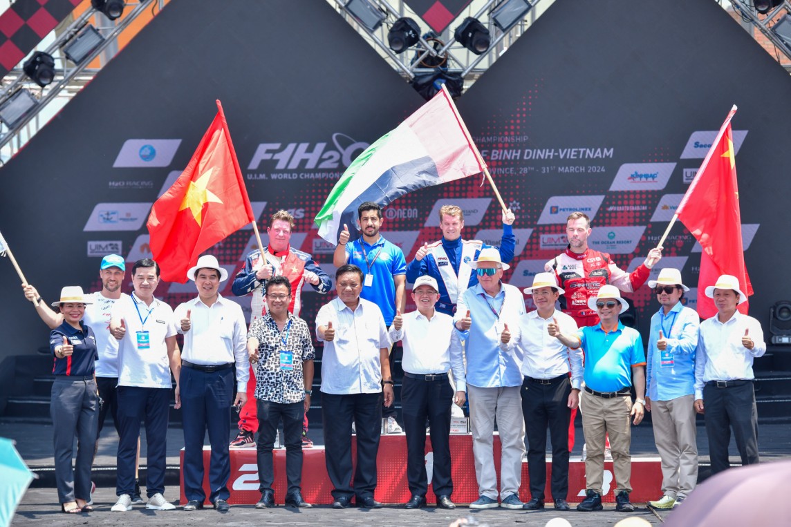 Chung kết Giải UIM F1H2O: Tay đua đội Bình Định - Việt Nam về Nhì chặng Grand Prix of Binh Dinh