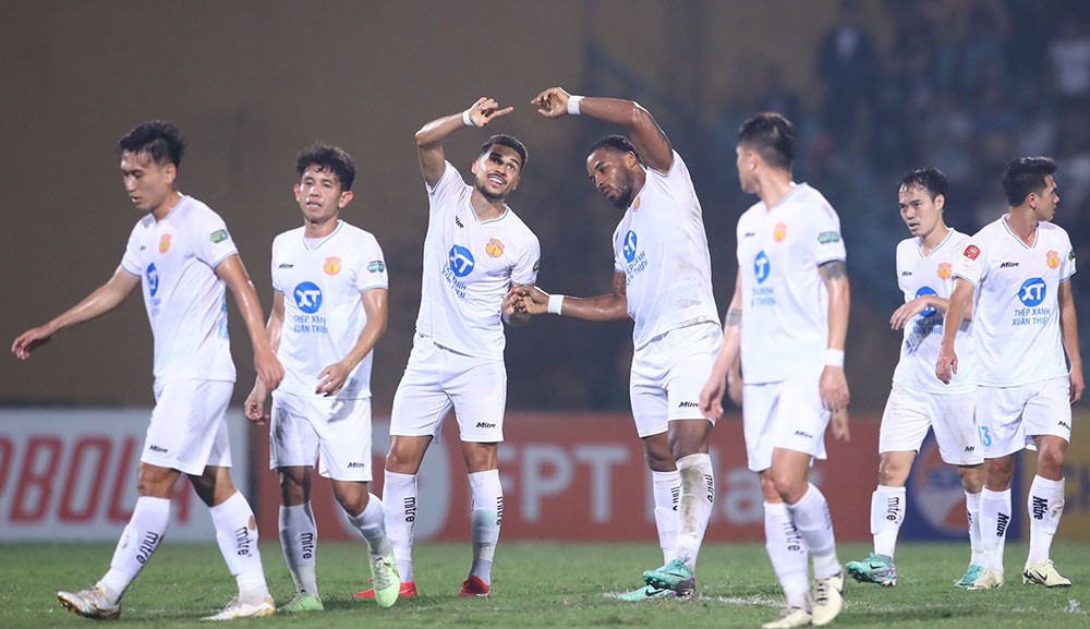 Bảng xếp hạng vòng 14 V-League 2023/2024 ngày 1/4: Nam Định độc chiếm ngôi đầu, Bình Dương-Thanh Hóa gây thất vọng