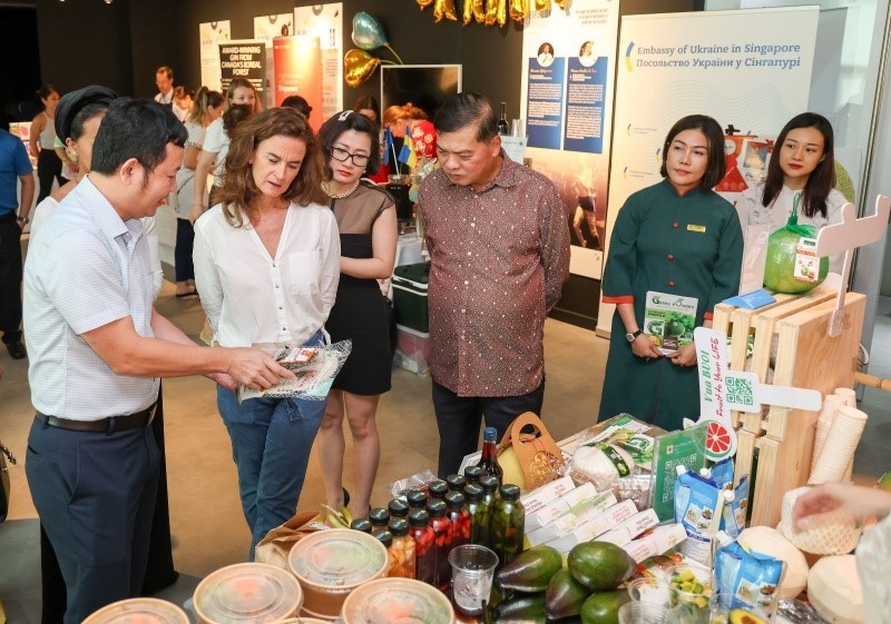 FRANCOPHONE-EAT 2024 tại Singapore: Hoạt động xúc tiến thương mại lồng ghép với ngoại giao văn hóa