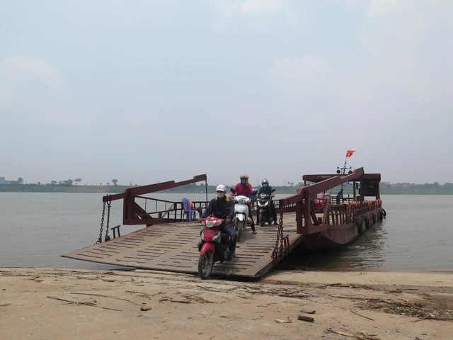 Bến khách ngang sông Kinh Lũng trên sông Đào và bến Ninh Mỹ trên sông Ninh Cơ, địa phận tỉnh Nam Định, sẽ được nâng cấp thành bến phà. Ảnh minh họa
