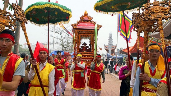 Lễ hội truyền thống làng Sủi