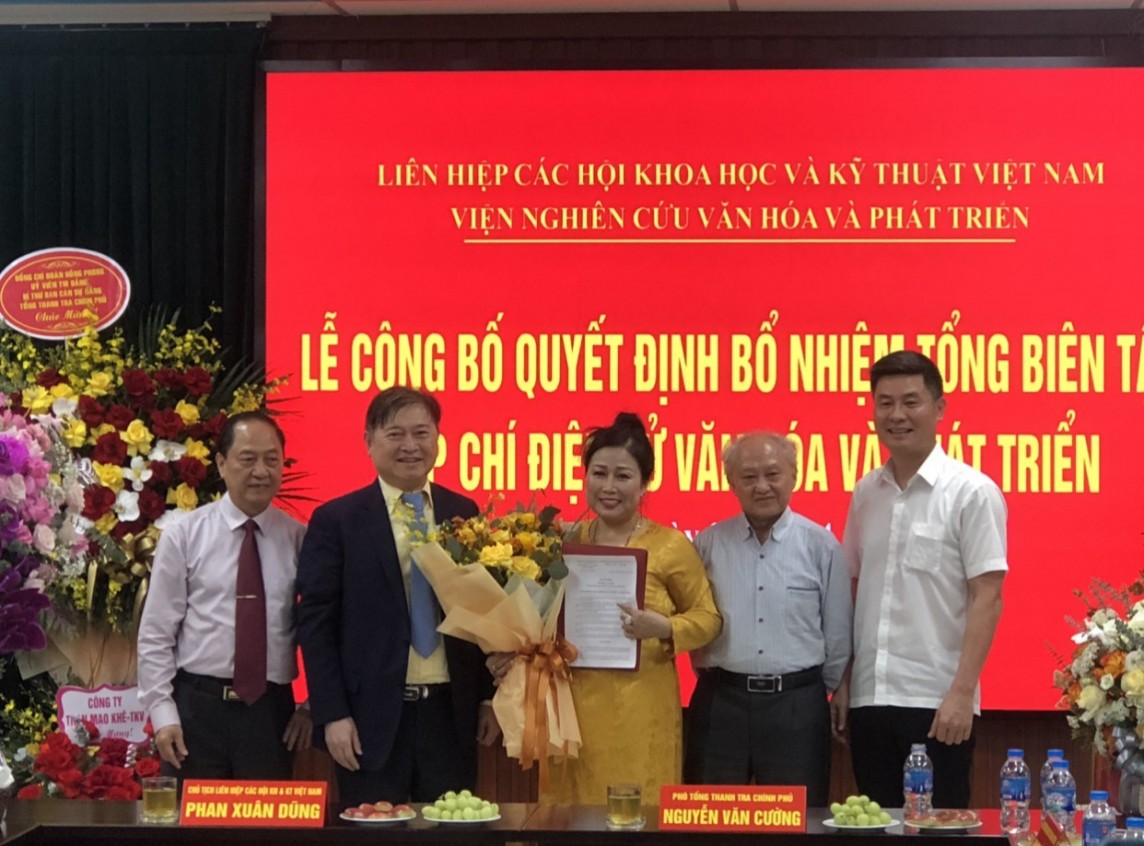 Bà Nguyễn Thị Hoa giữ chức Tổng biên tập Tạp chí điện tử Văn hóa và Phát triển