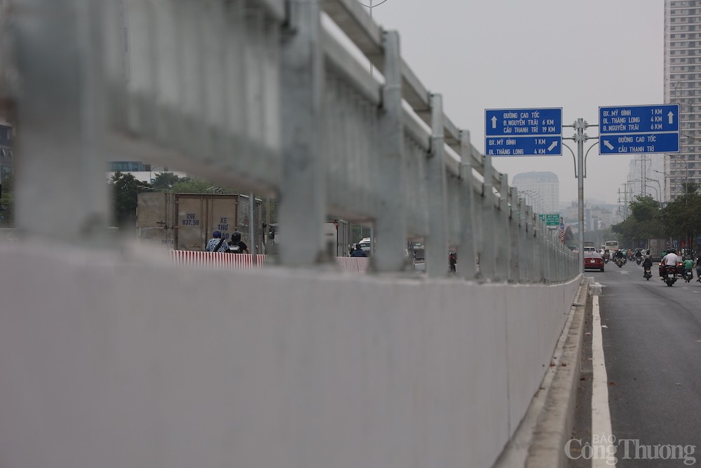 Hà Nội: Hình ảnh hai cầu vượt thép Mai Dịch trước ngày thông xe