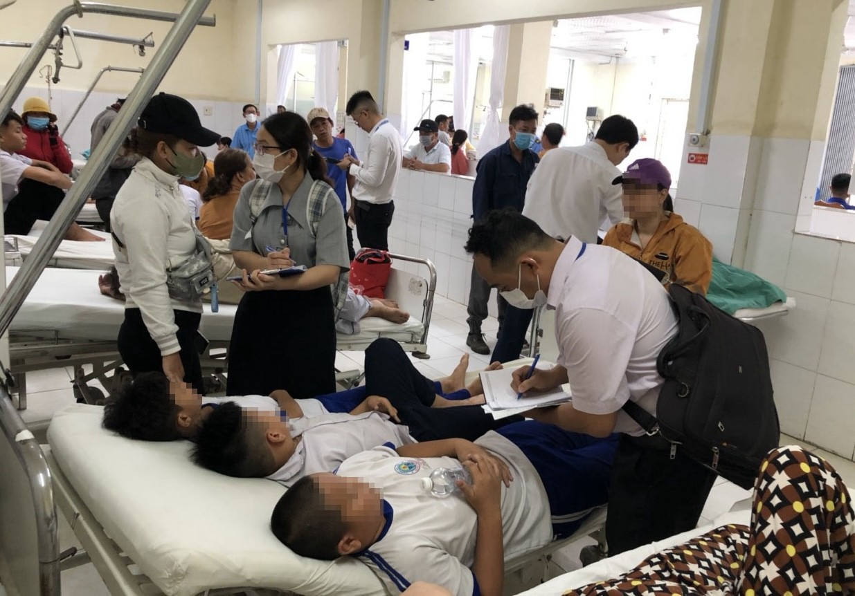 Còn 28 học sinh nằm viện vụ nghi ngộ độc ở Nha Trang