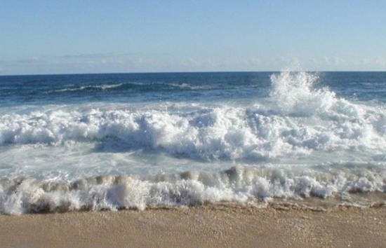 Dự báo thời tiết biển hôm nay 10/4/2024: Phía Đông Bắc của Bắc Biển Đông gió mạnh, biển động