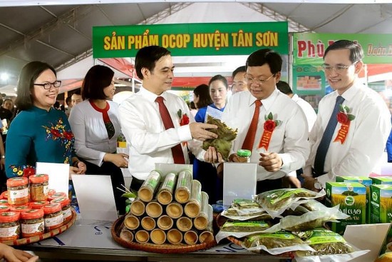 350 gian hàng tham dự Hội chợ thương mại và sản phẩm OCOP tỉnh Phú Thọ năm 2024