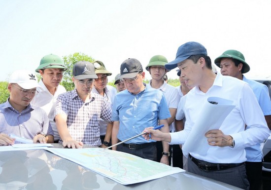 Thừa Thiên Huế: Khảo sát mở rộng cao tốc Cam Lộ - La Sơn lên 4 làn xe