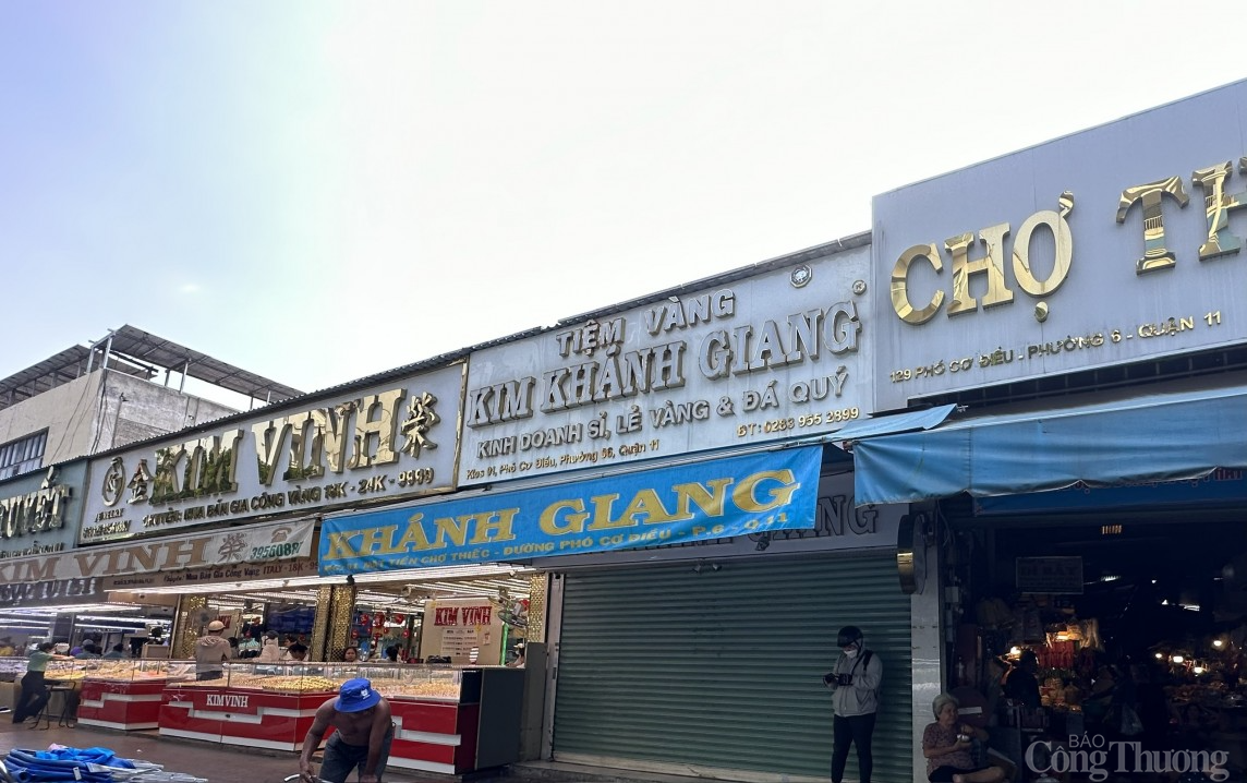 TP. Hồ Chí Minh: Sau thông tin đồng loạt kiểm tra, nhiều cửa hàng vàng “sập cửa”