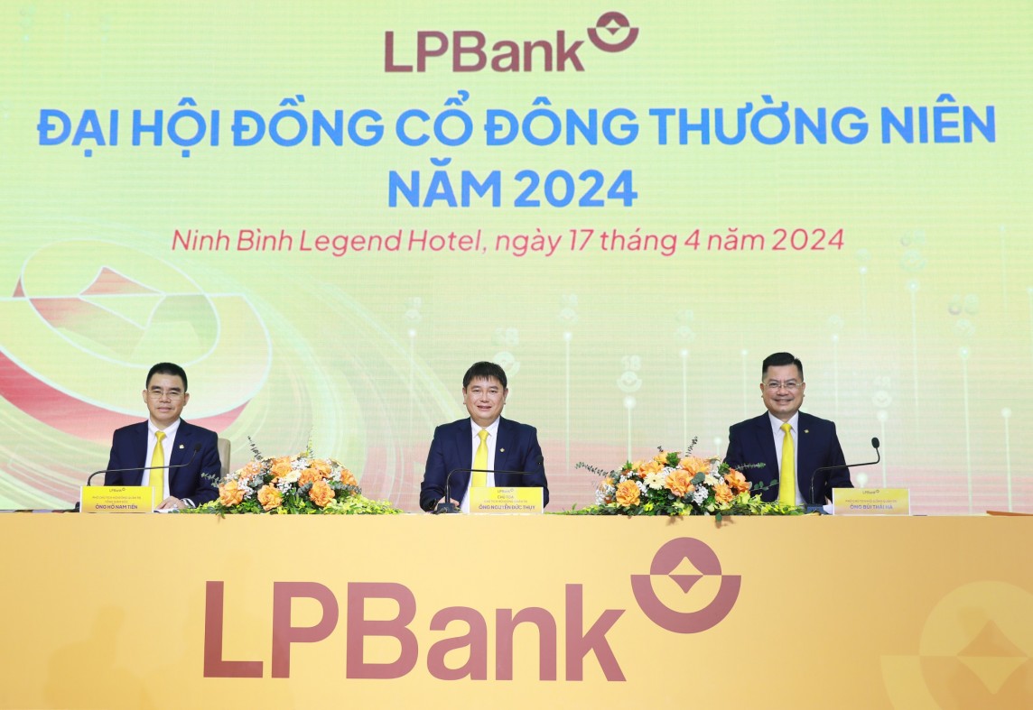 Cổ đông LPBank đồng ý đổi tên ngân hàng, giữ lại cổ tức để tăng năng lực tài chính