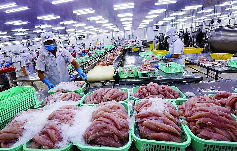 Bài 2: Giữ vững đà xuất khẩu và uy tín cho hàng hoá Việt Nam trên sân chơi kinh tế toàn cầu