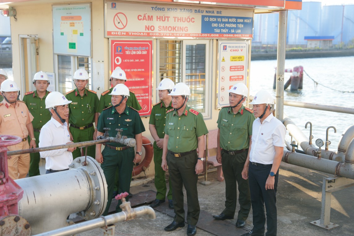 Tổng kho Xăng dầu Nhà Bè: Nỗ lực đảm bảo an toàn và phòng, chống cháy nổ