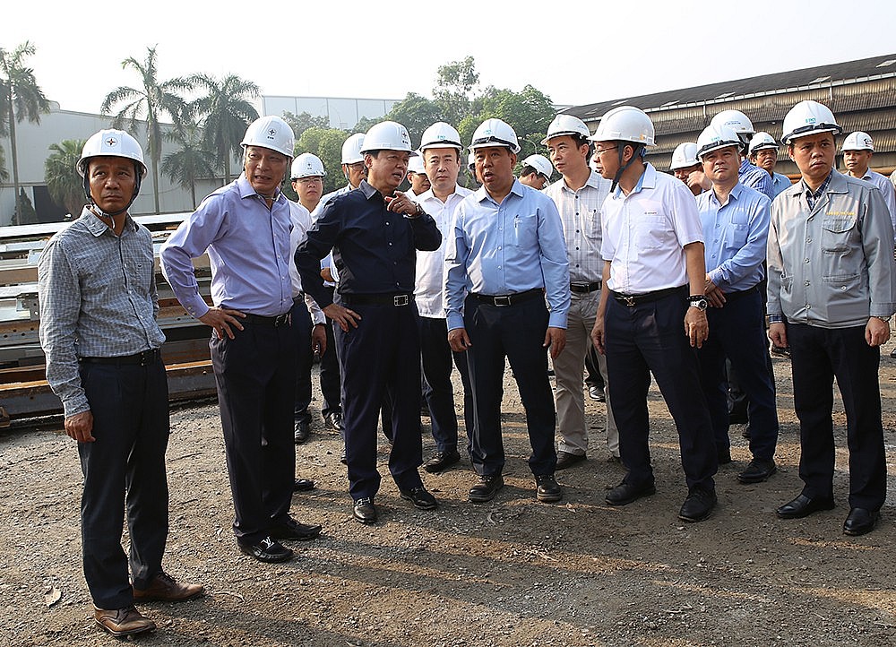 Phó Thủ tướng kiểm tra 4 nhà thầu cung cấp cột thép đường dây 500kV mạch 3
