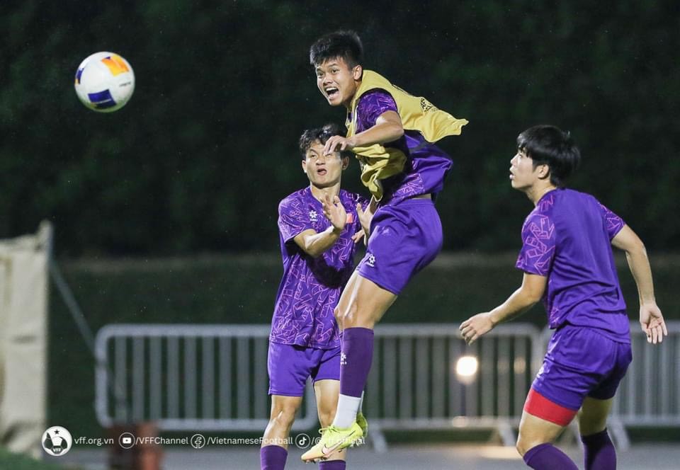Lịch thi đấu bóng đá hôm nay 26/4: U23 Việt Nam đấu với U23 Iraq, Real Sociedad đại chiến Real Madrid