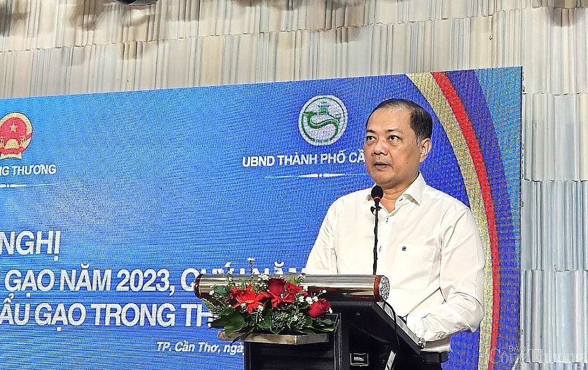 Ông Nguyễn Anh Sơn, Cục trưởng Cục Xuất nhập khẩu báo cáo tình hình xuất khẩu gạo năm 2023 và quý I/2024