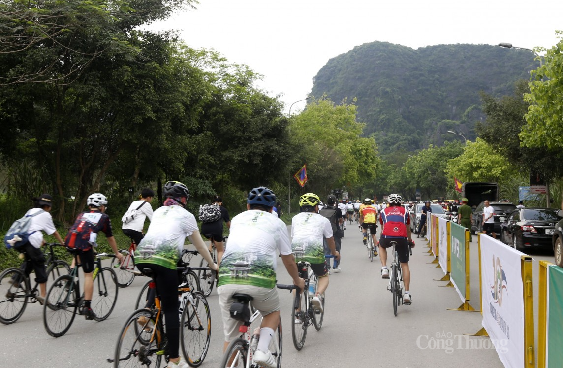 600 vận động viên tham gia Giải đạp xe Vì môi trường xanh ở Ninh Bình