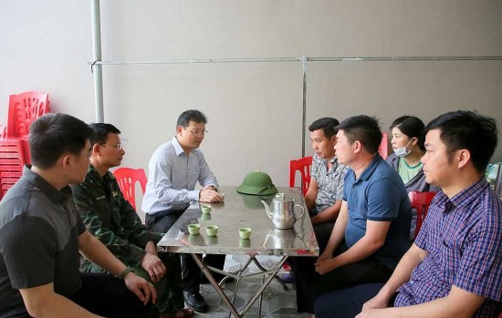 Lãnh đạo tỉnh Quảng Ninh thăm hỏi, động viên gia đình các nạn nhân vụ lật thuyền