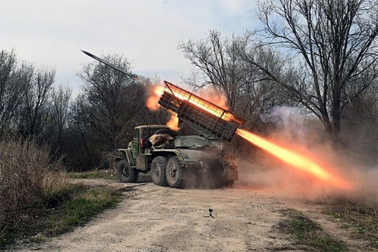 Chiến sự Nga-Ukraine 28/4/2024: Mỹ đào tạo lại Ukraine cách sử dụng xe tăng; Nga cảnh báo vũ khí hạt nhân Mỹ