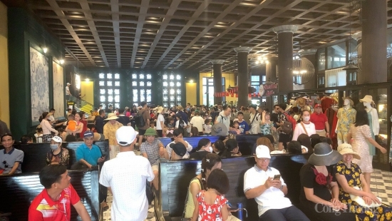 Quảng Ninh: 2 ngày đầu nghỉ lễ, Hạ Long đón hơn 50 nghìn lượt khách mỗi ngày