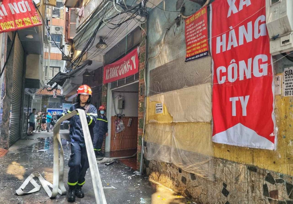 Hà Nội: Vụ cháy nhà 4 tầng trên phố Nguyễn Thị Định không có thương vong