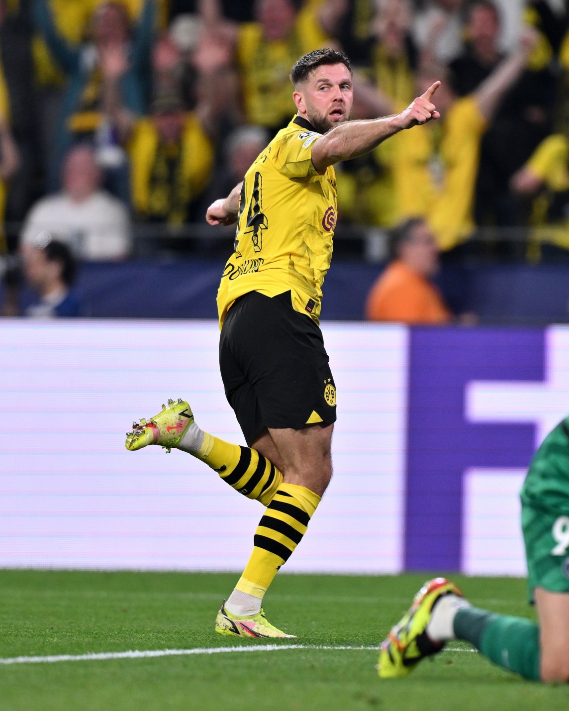 Dortmund - PSG: Chủ nhà giành lợi thế