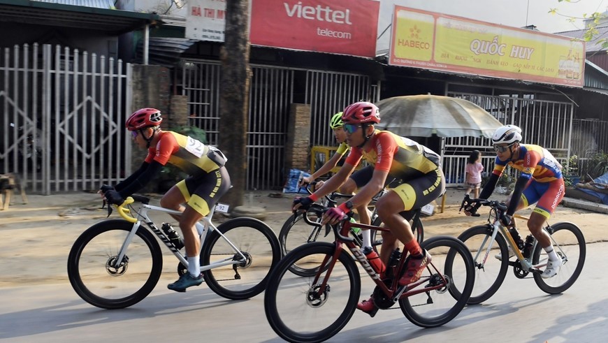 Chặng 4 Cuộc đua xe đạp về Điện Biên Phủ 2024  Cúp Báo QĐND: Hướng về Điện Biên