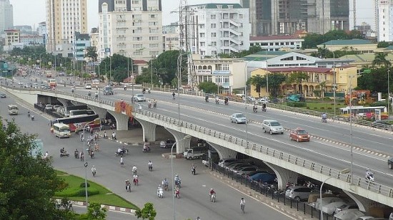 Từ ngày 6/5/2024: Hà Nội cấm xe máy, xe đạp đi lên cầu vượt Mai Dịch cũ