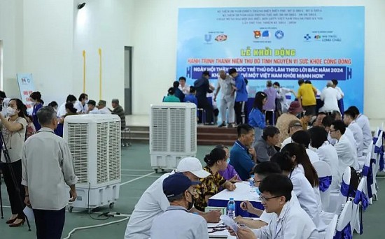 Hà Nội: Khám bệnh, tặng thuốc miễn phí cho 1.000 người dân tại Thanh Oai