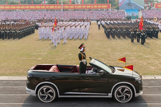 Xe ô tô thương hiệu Việt tại Lễ diễu binh 70 năm chiến thắng Điện Biên Phủ có gì đặc biệt?